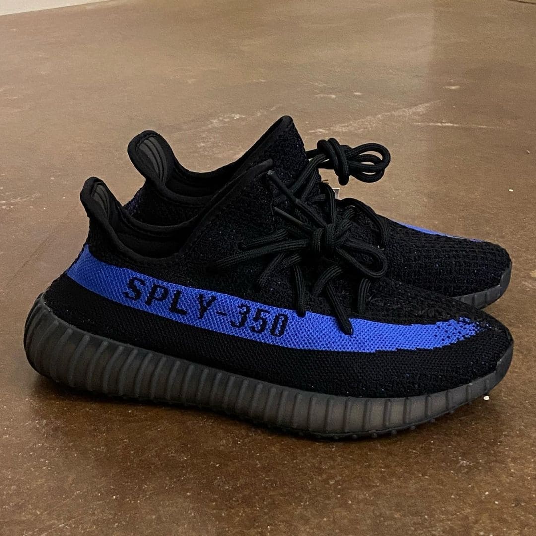 Adidas Yeezy Boost 350 V2 Dazzling Blue